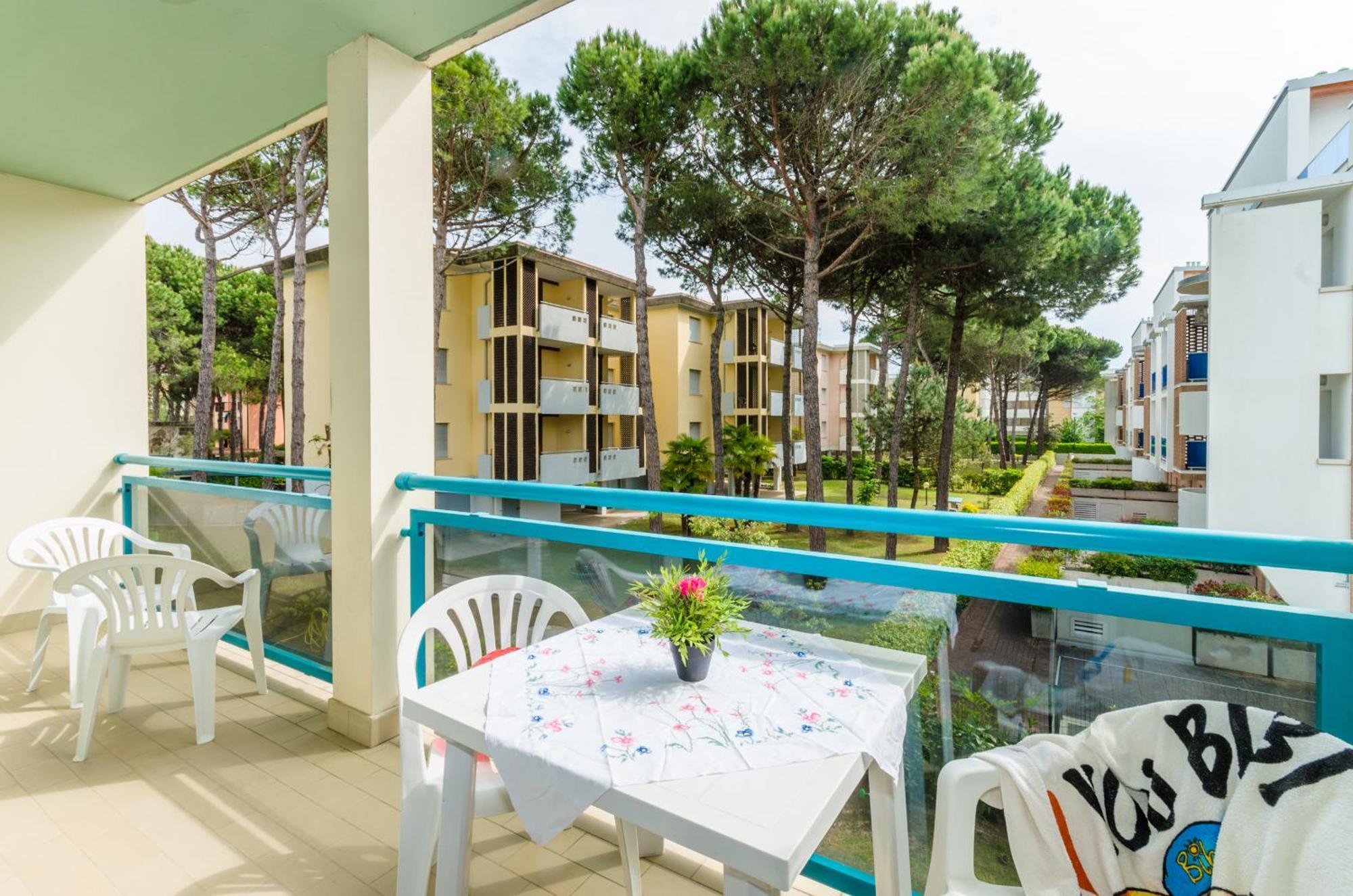 Residence Pinewood Bibione Exterior photo