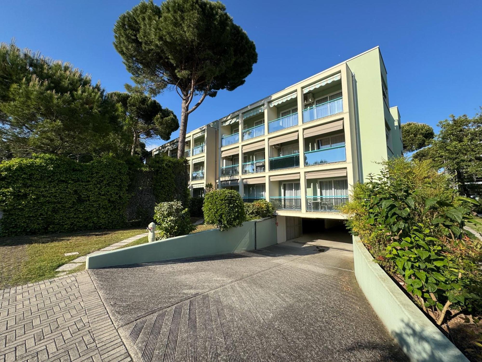 Residence Pinewood Bibione Exterior photo