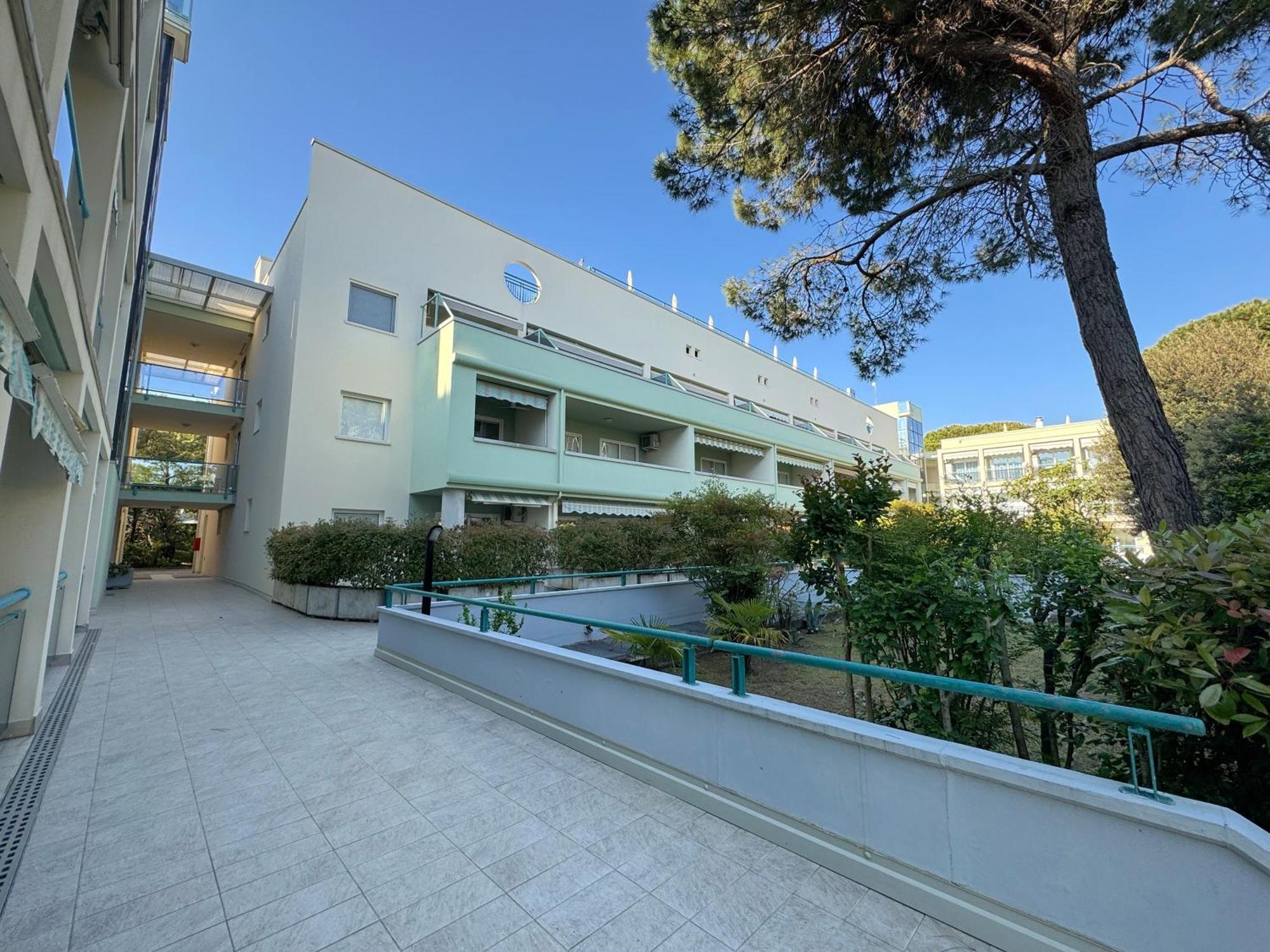 Residence Pinewood Bibione Exterior photo