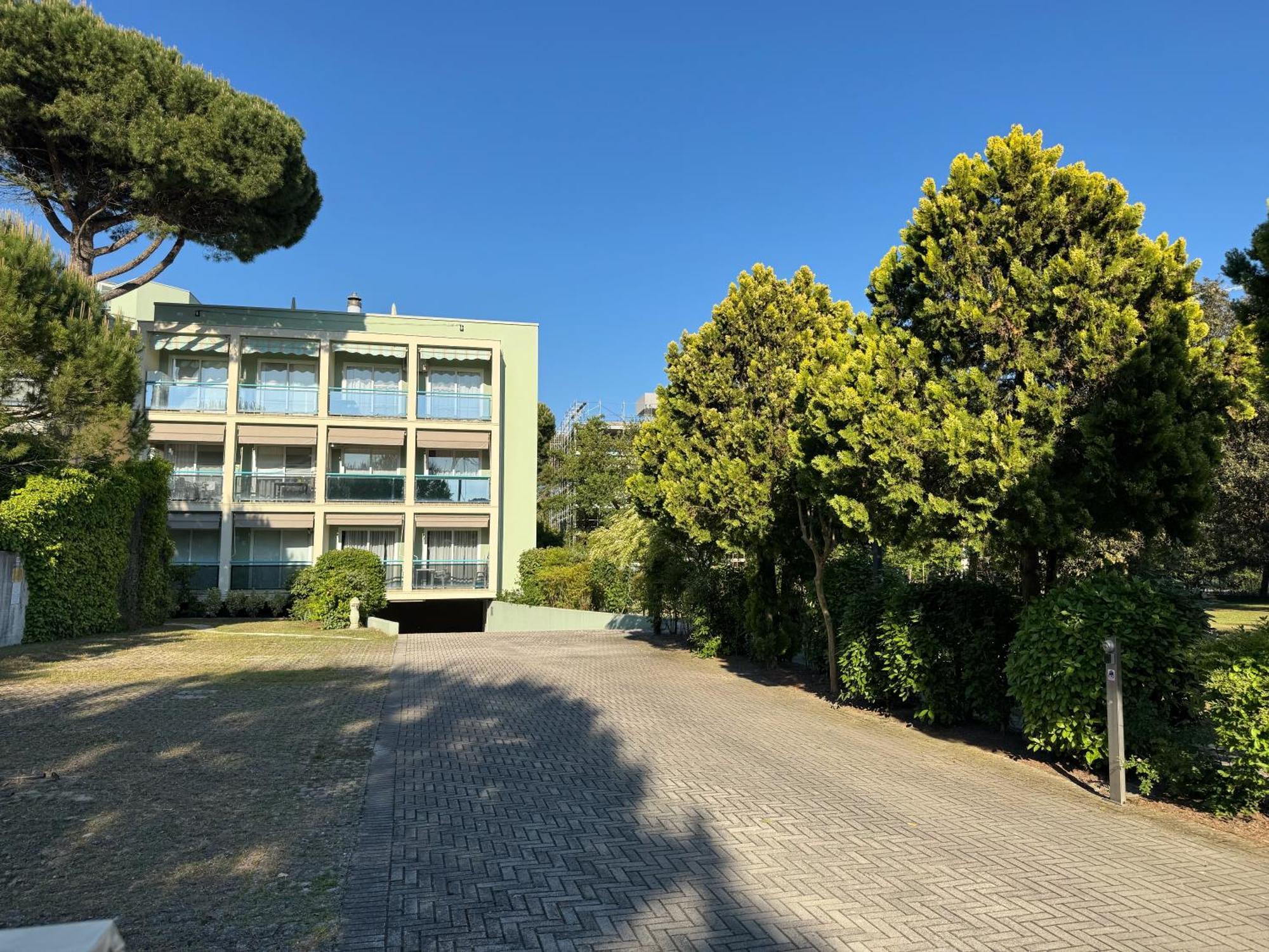 Residence Pinewood Bibione Exterior photo