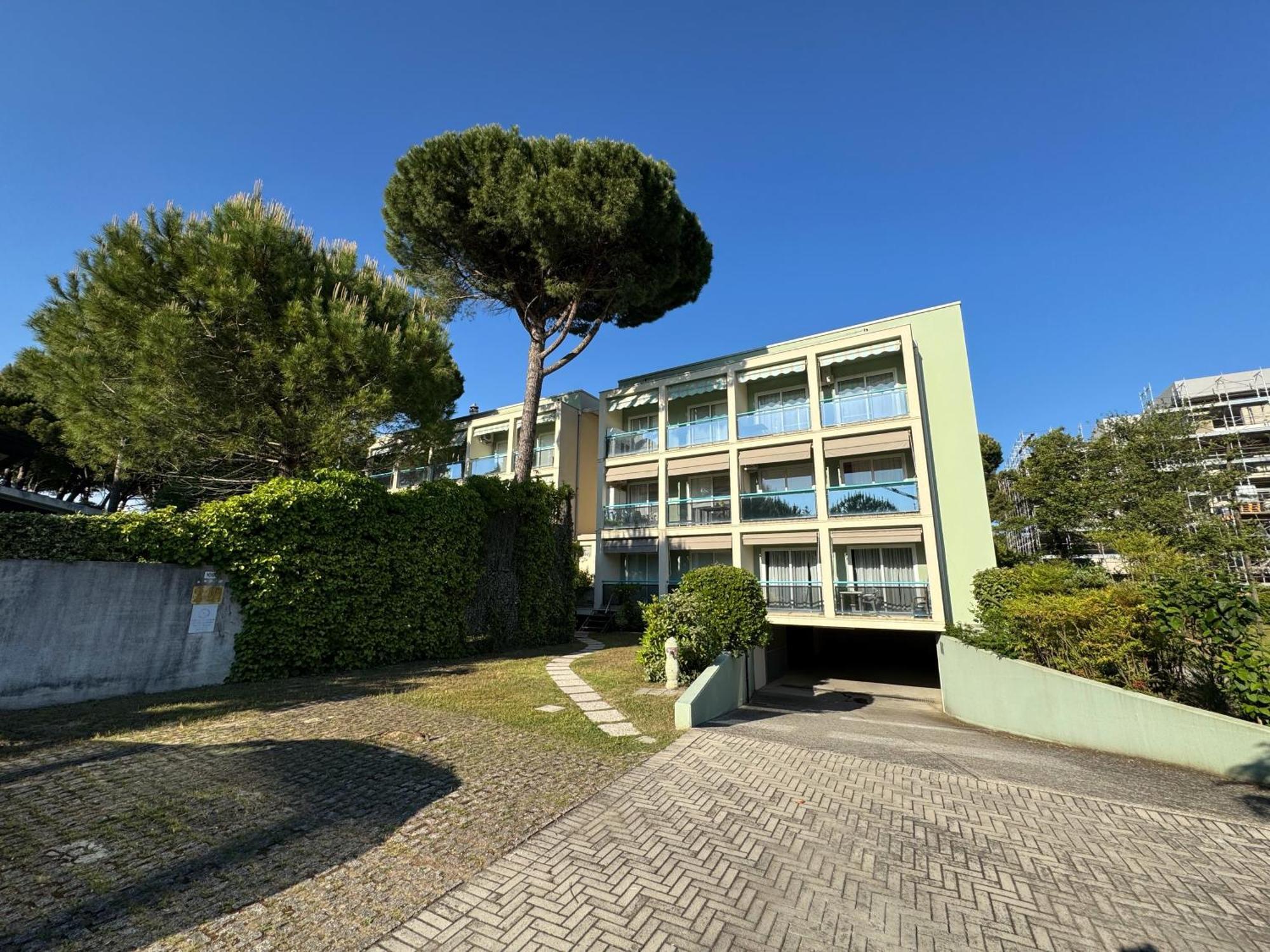 Residence Pinewood Bibione Exterior photo